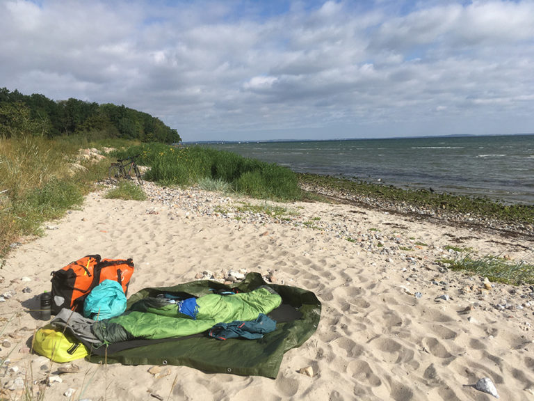 draussen schlafen an der Ostsee in Schleswig-Holstein © Dagmar Falk einfach wandern.de